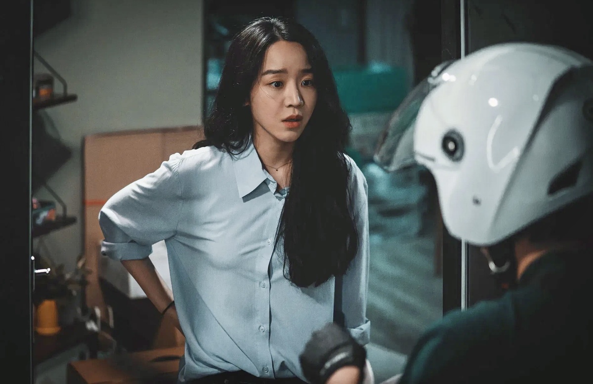 Триллер, детектив, преступление. Республика Корея. Режиссёр: Пак Хи - гон. В главных ролях: Щин Хё - сон, Ким Сон - гюн, Лим Сон - джэ, Лим Чхоль - су. 