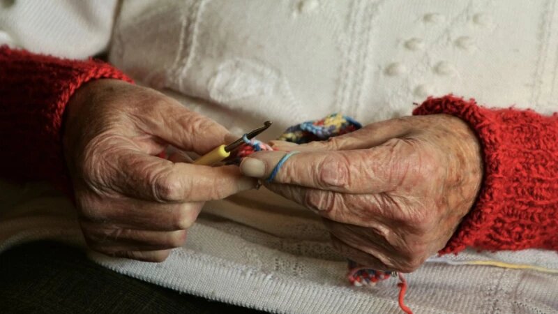     Пожилая женщина, пенсия. СС0