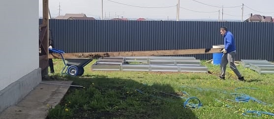 Очередной переезд. Как раз приезжал брат из Липецка с супругой и племяшками