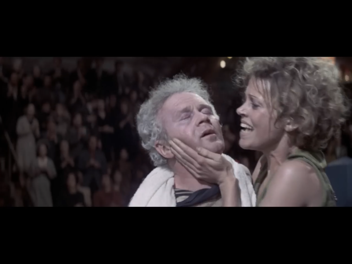 К чему приводит трудоголизм. Кадр из фильма "Загнанных лошадей убивают". Эпизод "только не умри в самый ответственный момент гонки". 