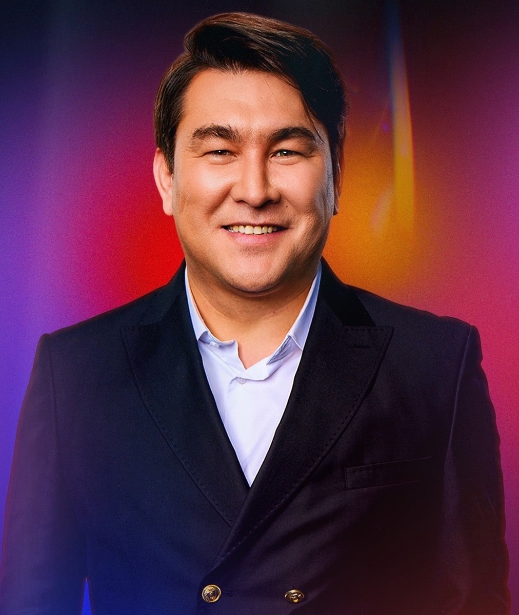 Азамат Мусагалиев