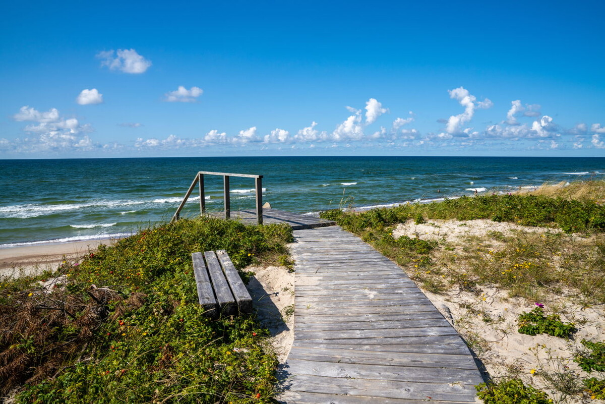 30 минут от Калининграда и ты на море! Только ради него стоит перехать, нет?