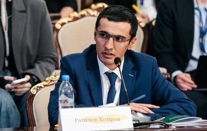   Комрон Рахимов - старший научный сотрудник Центра центральноазиатских исследований ИКСА РАН