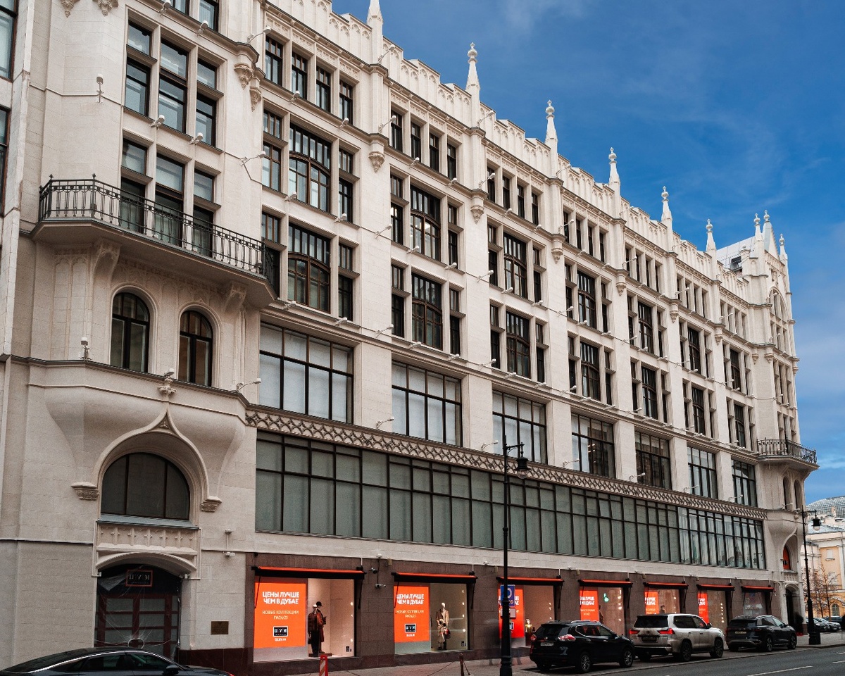    ЦУМ завершил реставрацию исторических фасадов (фото 3)