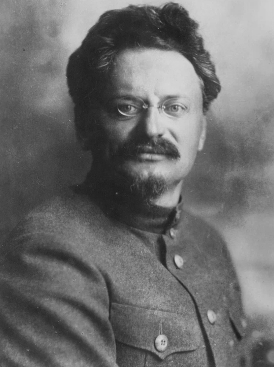 Лев Давидович Троцкий