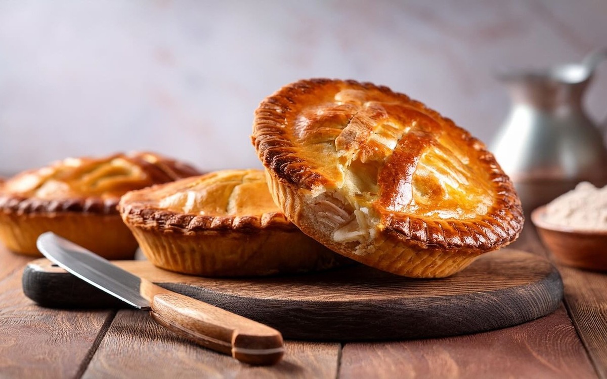 Пироги будут мягкими даже через несколько дней: достаточно добавить эти домашние ингредиенты в тесто / Фото: Pogovorim.by