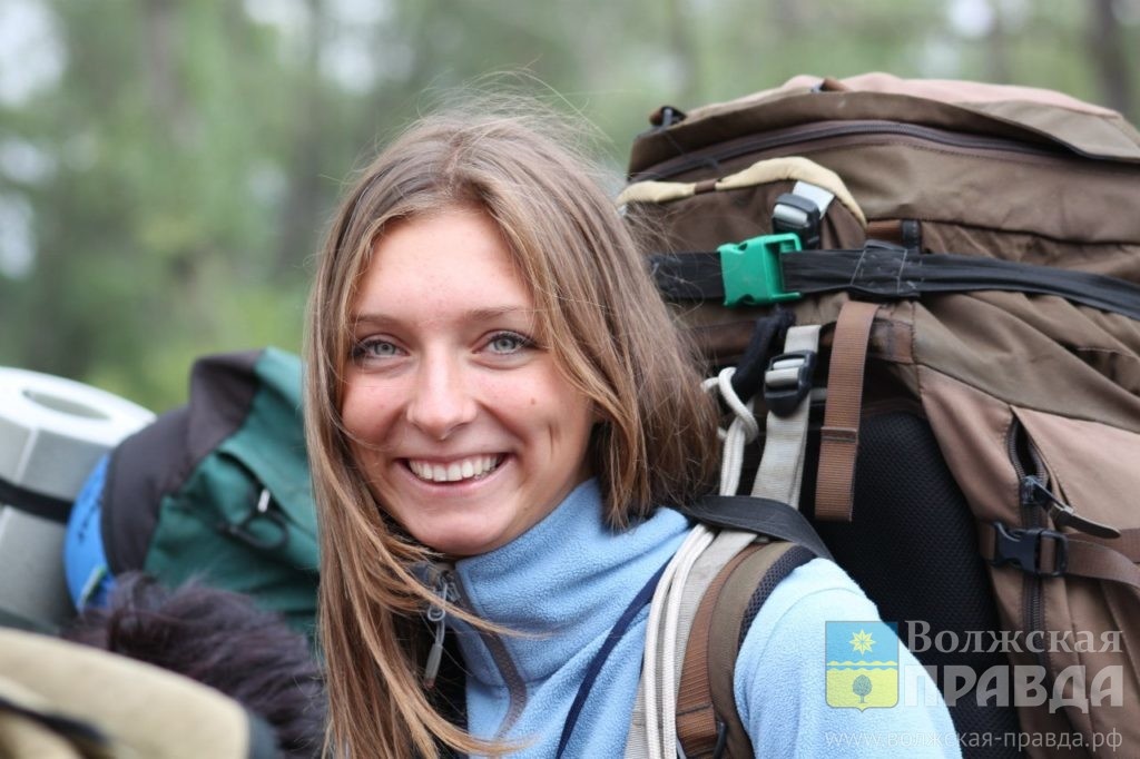Дарья Сейкина📷    Семья волжан осилила и подъём на Гвандру, и благоустройство сквера
