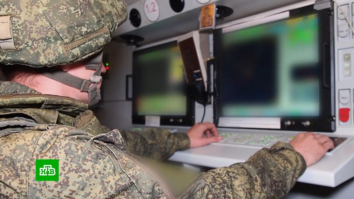    Минобороны: ВСУ ночью ударили ракетами ATACMS по Брянской области