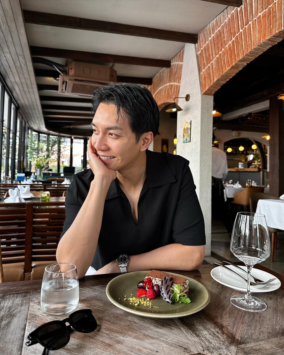    Ли Сын ГиСоцсети