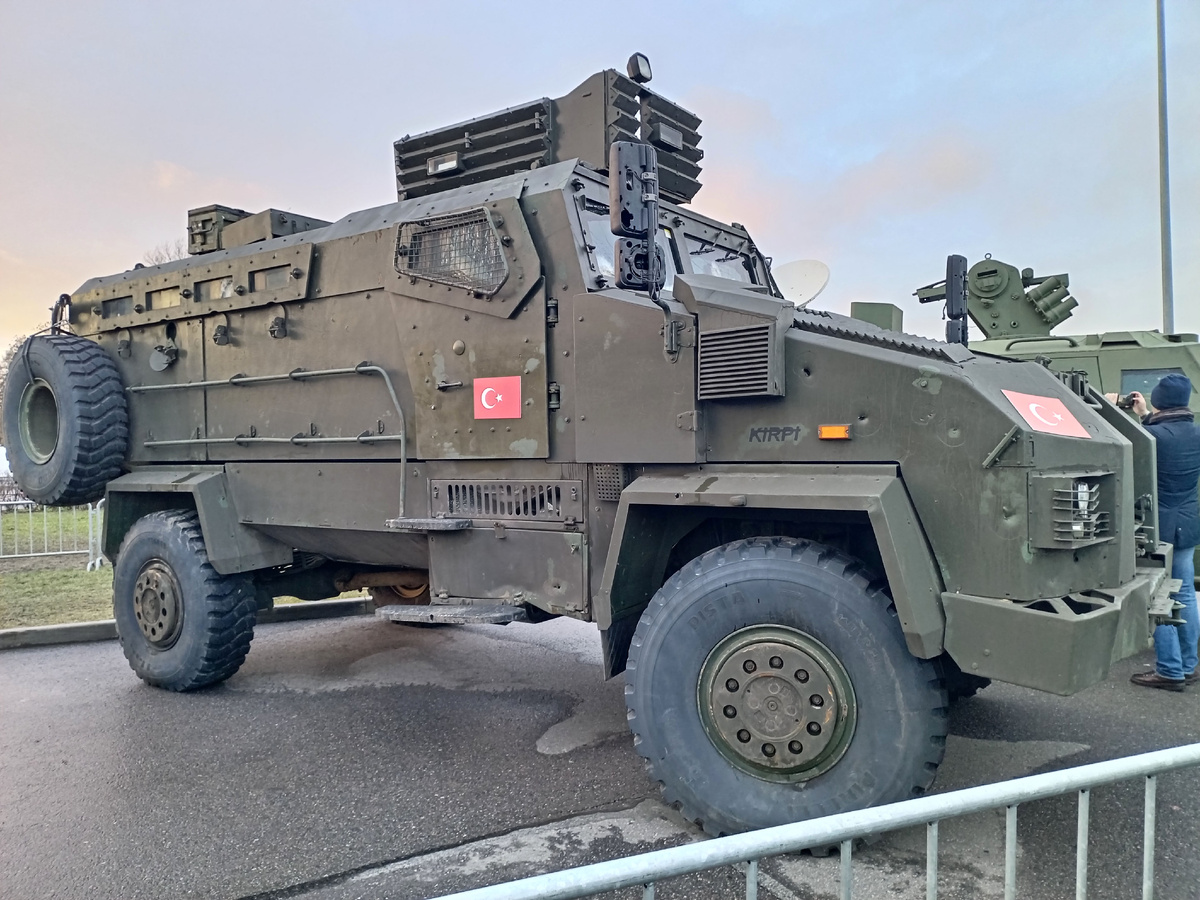 Турецкий бронеавтомобиль BMC Kirki
