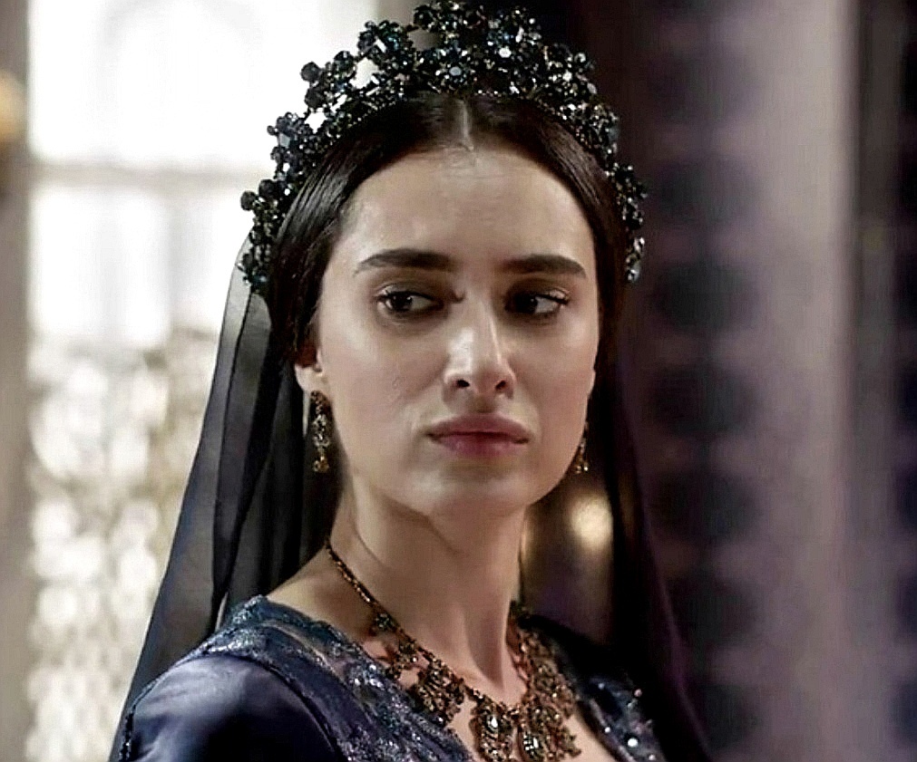 Валиде Турхан. 