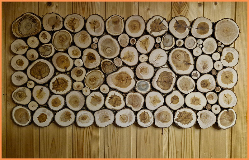 Панно из кругляка можжевельника