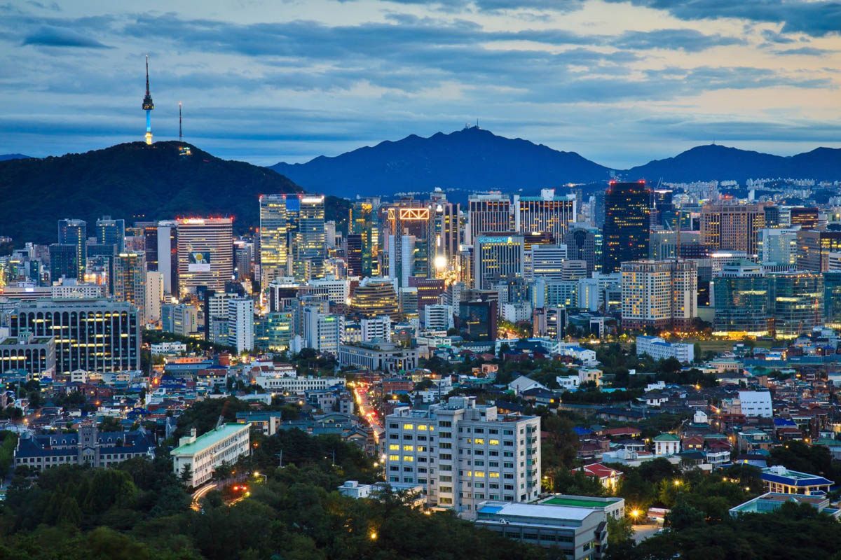 Вид на Сеул и гору Намсан