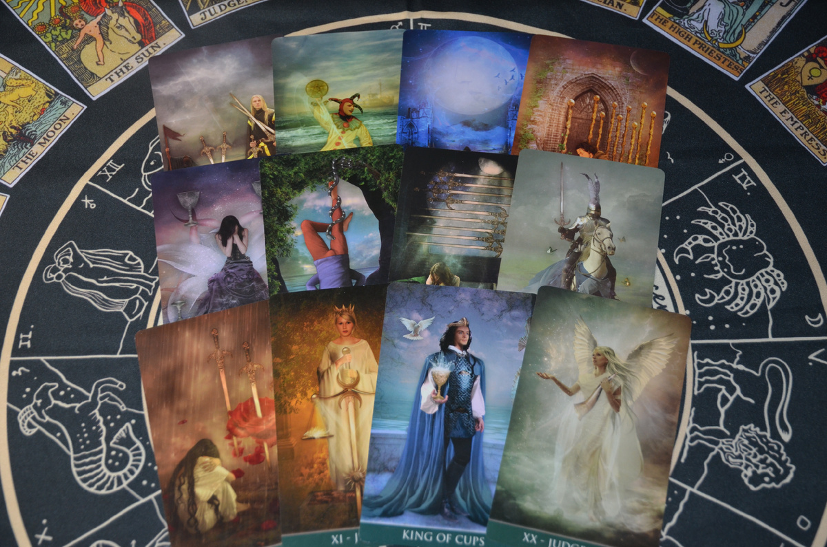 Вызов мужчины на разговор: его чувства, планы и действия в ближайшем будущем.