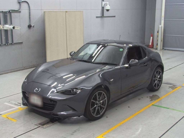 Mazda Roadster 2015 год объем 1.5 ( листайте фото ) 