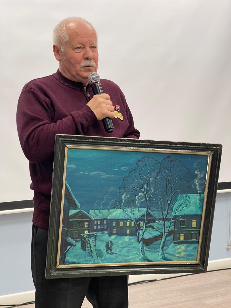 Владимир Листровой