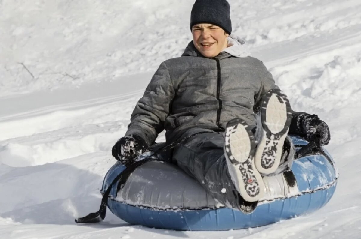    Парки Новосибирска готовятся открыть горки, катки и зимние аттракционы