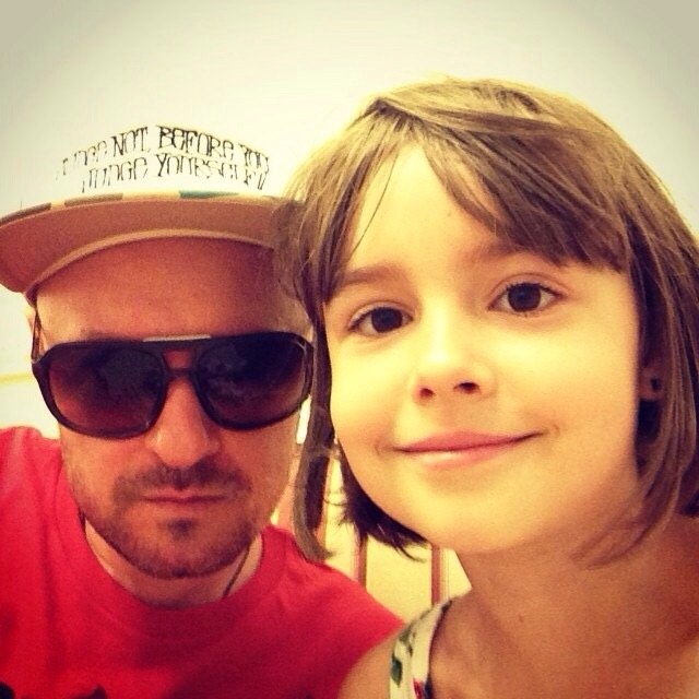 Марк Горобец с дочкой в 201 г. Фото с открытой странички ВК 
