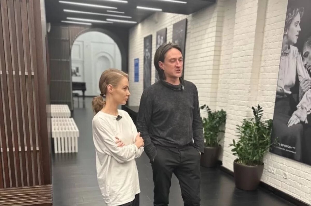    «Современник» покажет спектакль «Двое на качелях» в другом театре