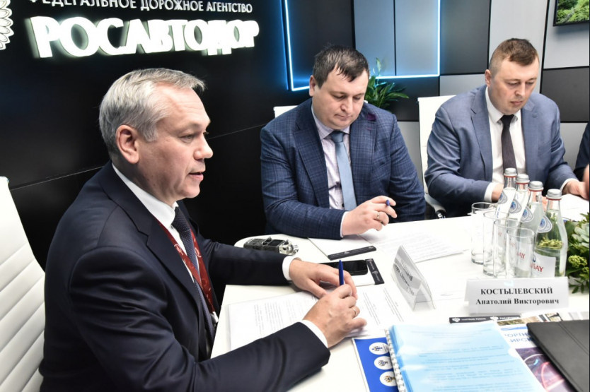    Фотография пресс-службы правительства Новосибирской области