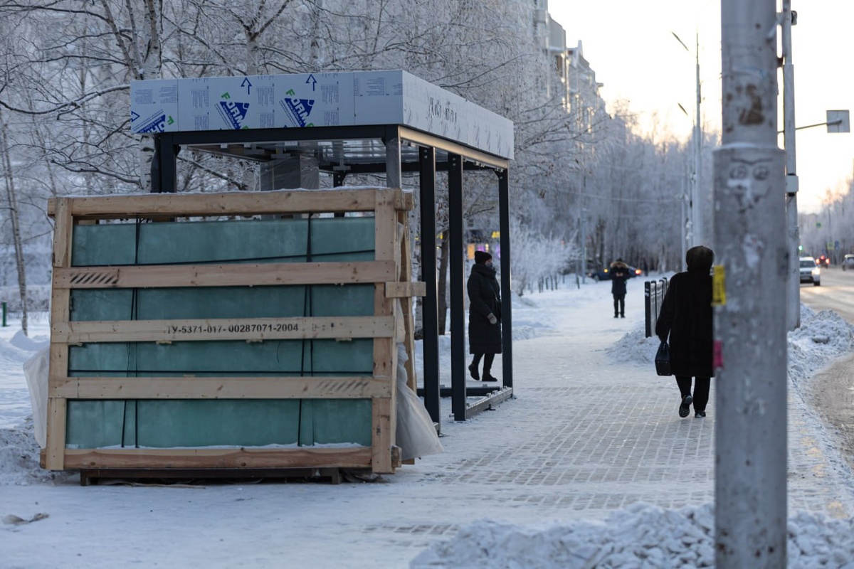    Жителей Сургута призвали бережнее относится к остановочным павильонам
