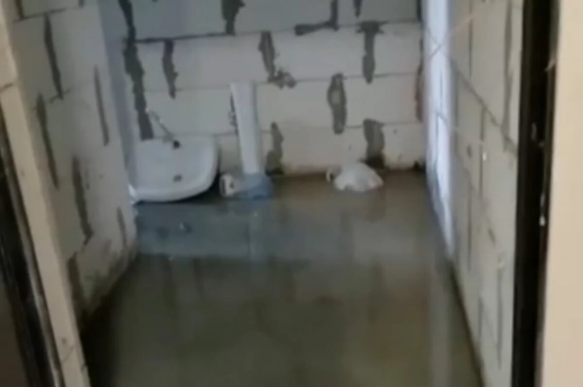    Ремонтники затопили квартиру соседей в ЖК «Анкундиновский парк»