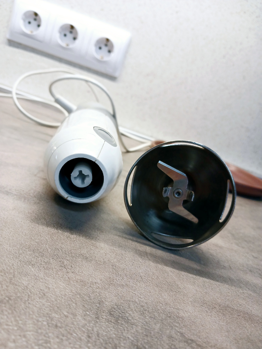 Вот эта белая штучка внутри новая) фото автора