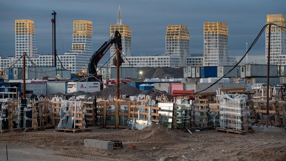    Строительство на намыве Васильевского острова. Автор фото: Ермохин Сергей