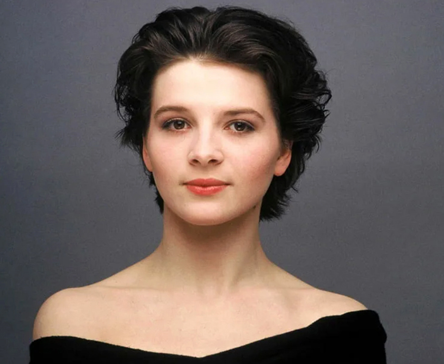 Юная Жульет Бинош
