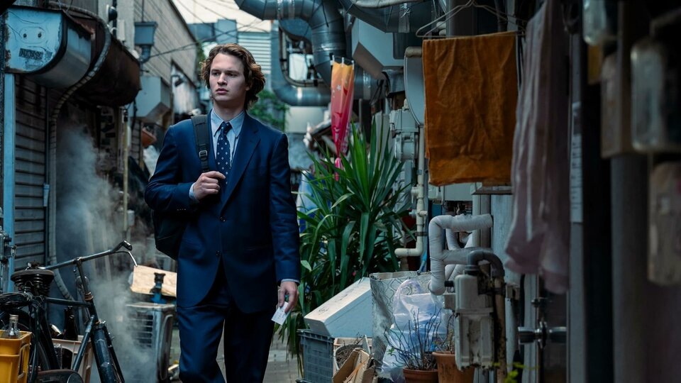    Энсел Элгорт