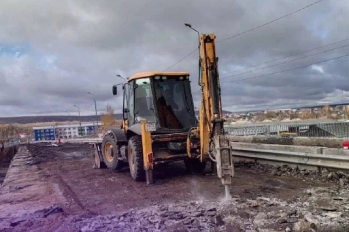    Вячеслав Гладков: ремонт путепровода в Новом Осколе начали досрочно