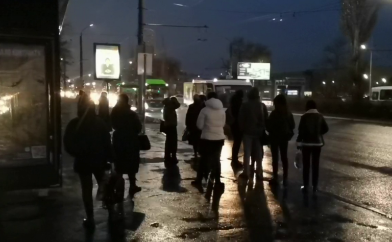    Долгое ожидание автобусов в мэрии Оренбурга объяснили пробками Оренбуржье