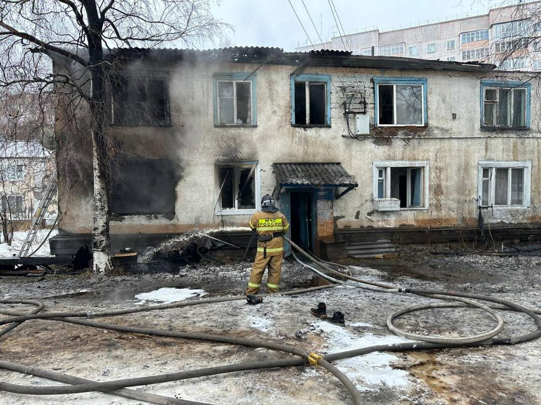    Двое взрослых и ребенок пострадали на пожаре жилого дома в Сургутском районе