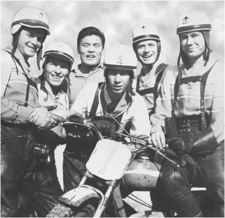 «Комета» – первый чемпион СССР по мотоболу. Элиста, стадион «Спартак». 1965 г.