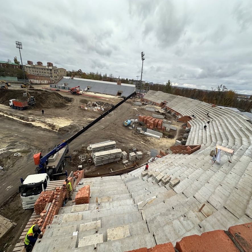 Работы по реконструкции стадиона "Шахтер" в городе Шахты, Ростовской области. 