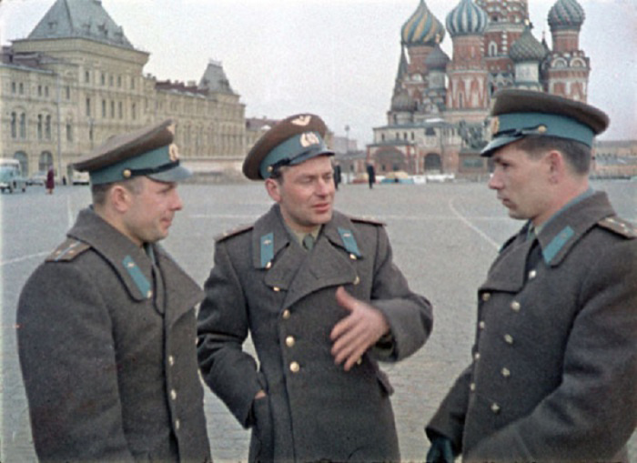 Гагарин, Титов, Нелюбов на Красной площади. Москва. 1 апреля 1961 года
