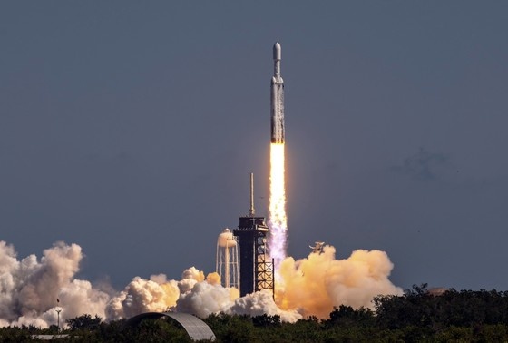    Старт ракеты SpaceX