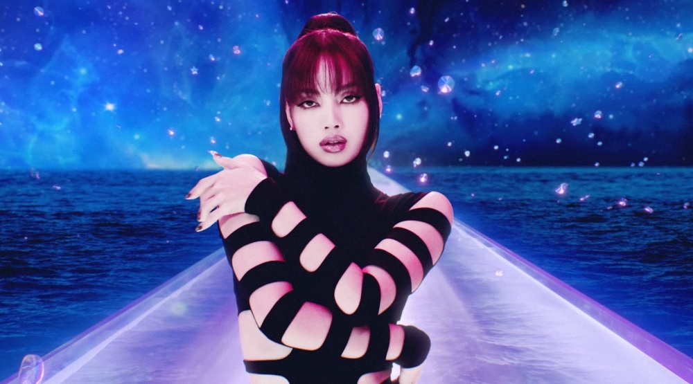     Кадр из трейлера альбома Лисы «Alter Ego» (2025)