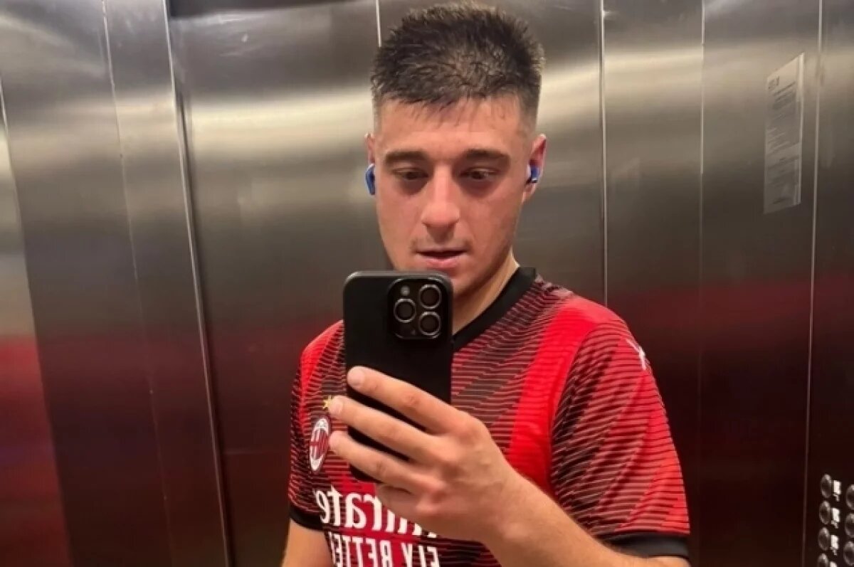    По паспорту он был Самратом, такое имя выбрал отец-азербайджанец, но сразу после расставания с ним мать крестила сына под православным именем Сергей.