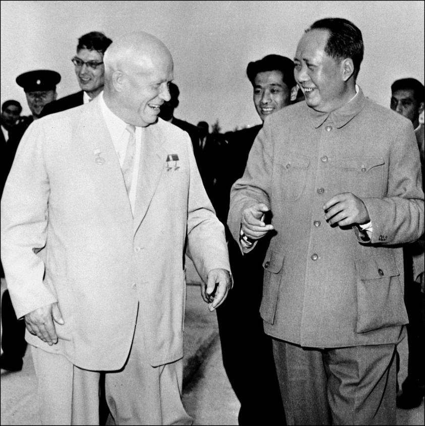  Никита Хрущёв и Мао Цзэдун в Пекине, октябрь 1959 года urokiistorii.ru
