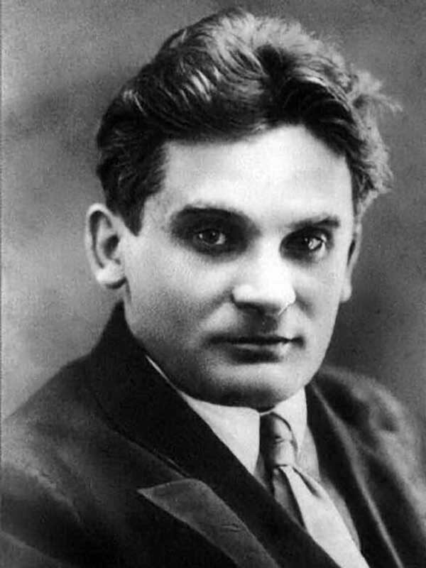 Юрий Карлович Олеша (1899 – 1960) — русский советский писатель, киносценарист, поэт и драматург, журналист. Фото из открытого доступа