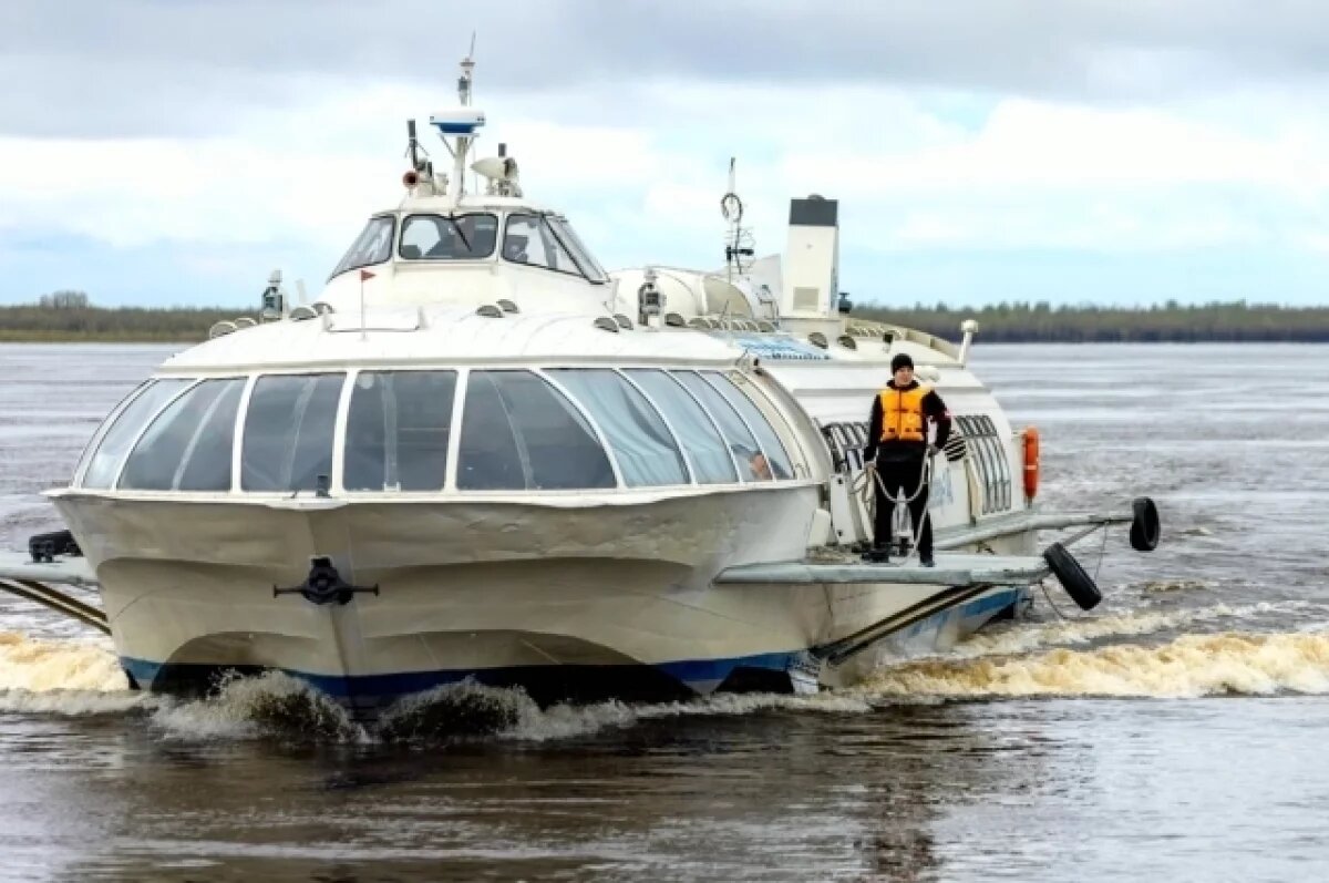    Дмитрий Артюхов поздравил транспортников с профессиональным праздником