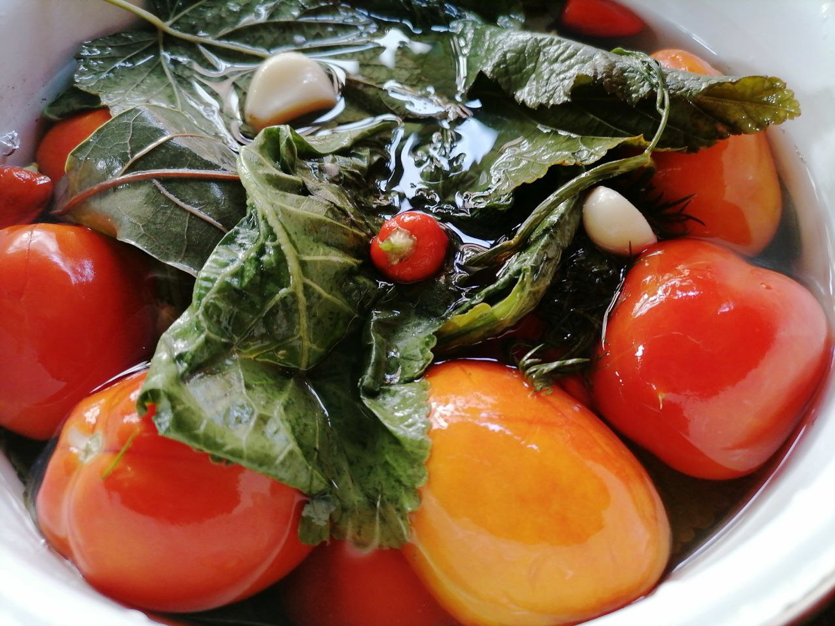 Мои помидоры бочкового посола, правда, в кастрюле, фото автора