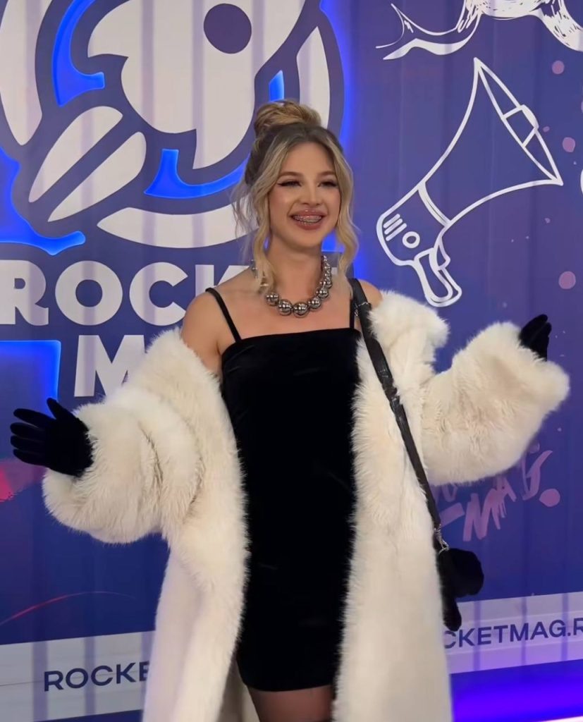    Аня Покров Юлия Гончарова