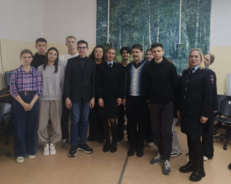    Фото: пресс-служба ЛО МВД России в аэропорту Внуково