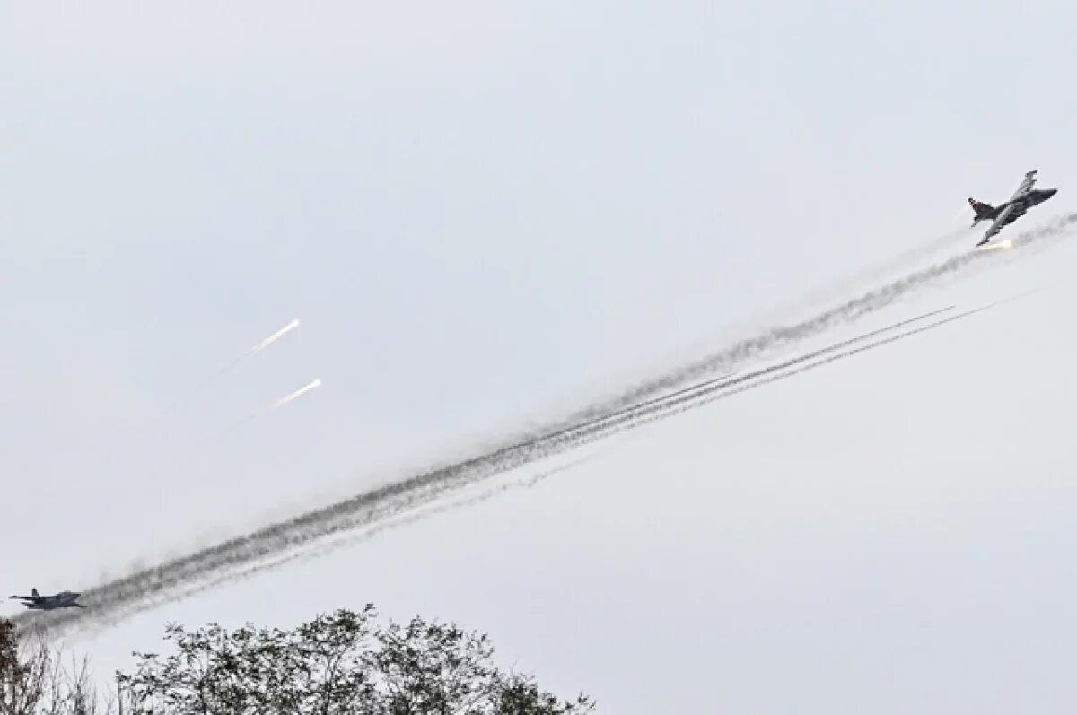    Штурмовики Су-25 в Курской области