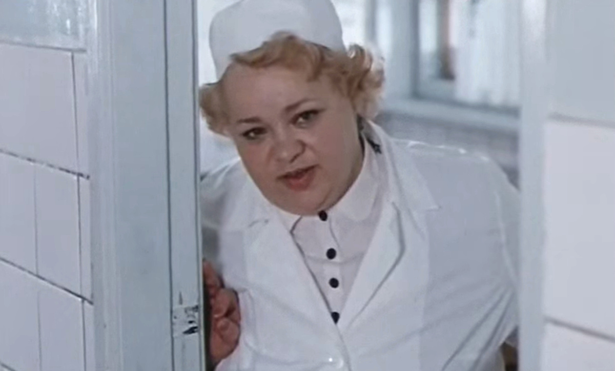 Кадр из кинофильма "Просто ужас!", 1982 г., режиссер Александр Полынников, сценарист Ярослав Харечко, композитор Михаил Муромов (скриншот) 