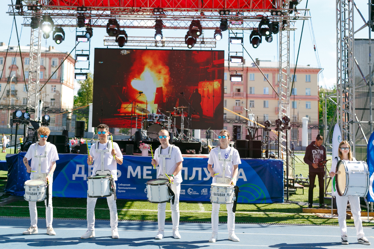 Праздник День Металлурга для сотрудников и партнёров «СПГ». Организация эпичного и погружающего аудио-дизайна и звукового сопровождения всего мероприятия