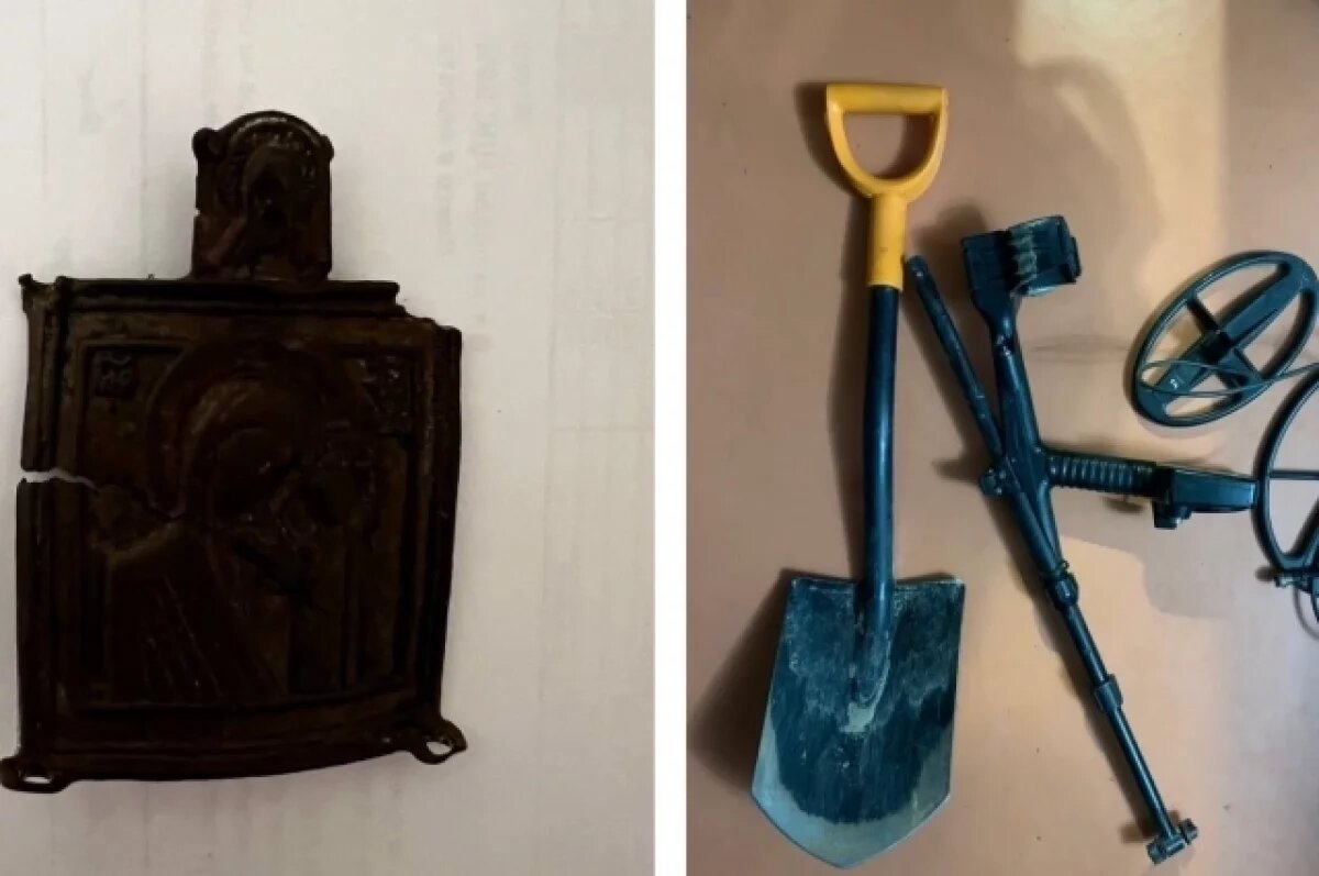    Изъятые во время обыска предметы.