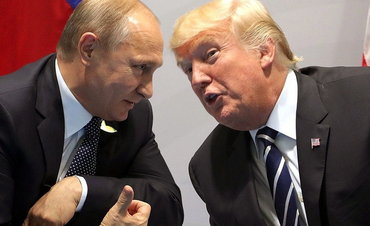    Bloomberg: Путин и Трамп в ближайшее время проведут переговоры по Украине